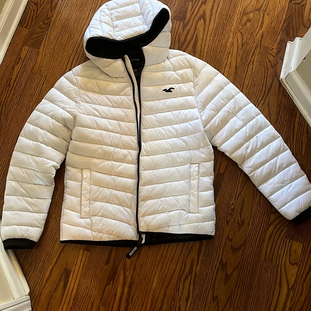 White puffer jacket
